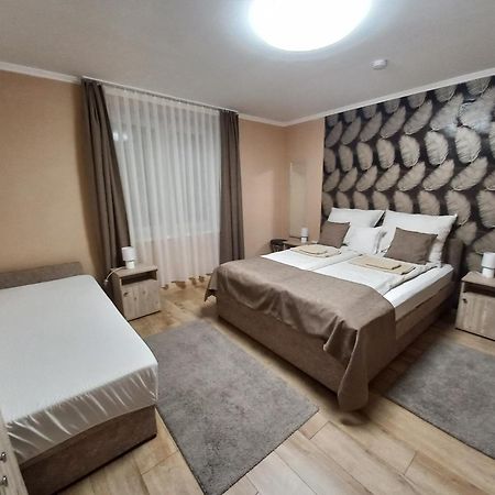 Ilona Apartman Дьюла Екстер'єр фото
