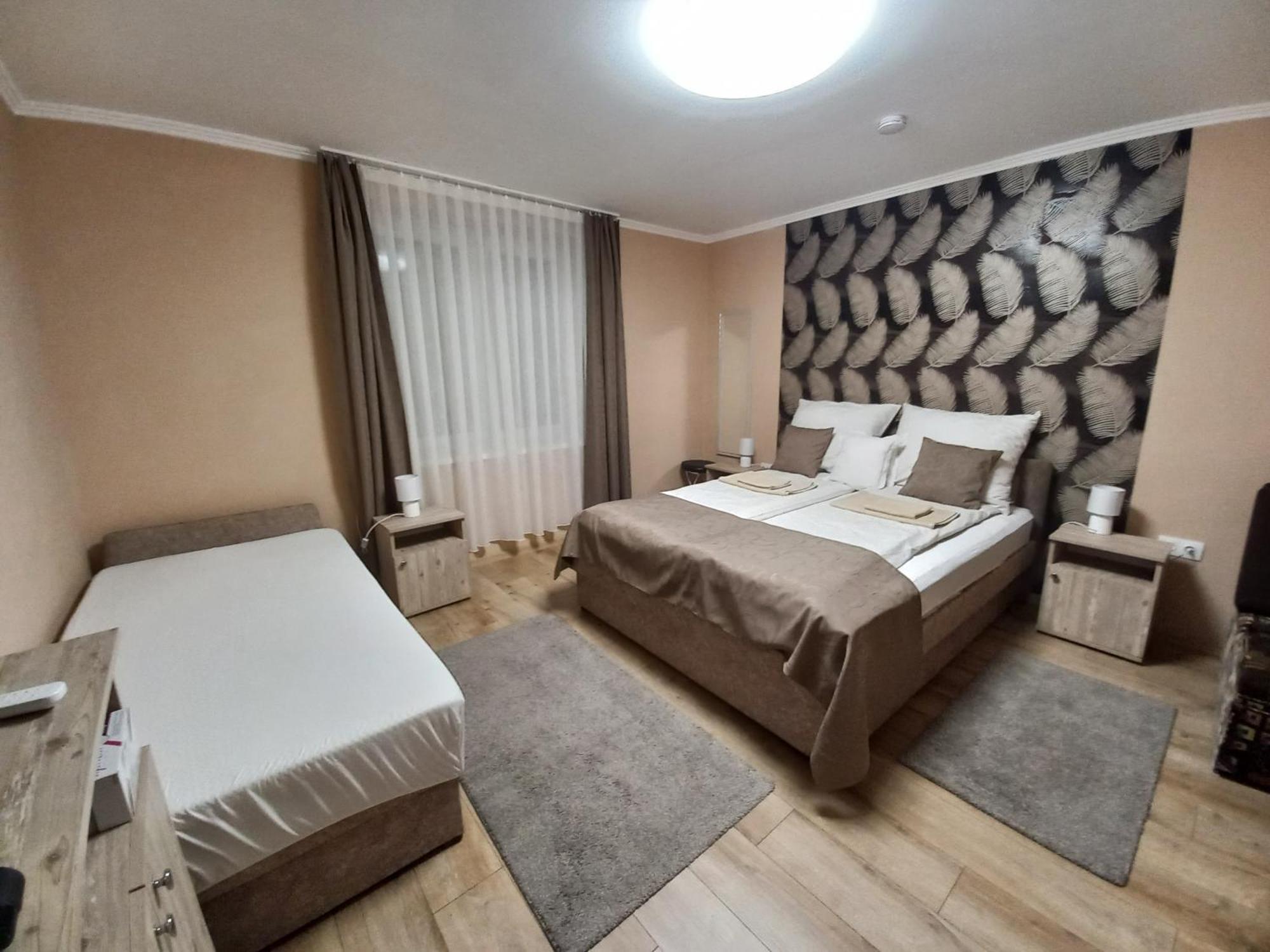 Ilona Apartman Дьюла Екстер'єр фото